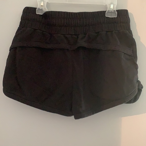 Gymshark shorts - Picture 2 of 4